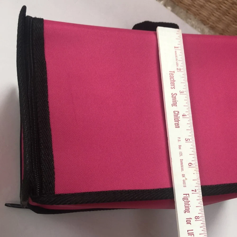 Hot Pink‎ and Black Small Dog/Cat/Pet Carrier
